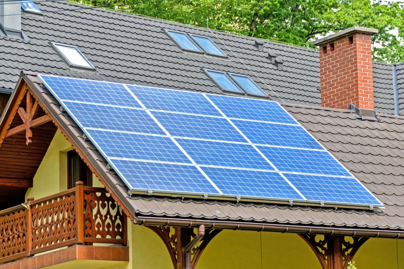 chauffagiste-CHATEAUVIEUX-min_solar-panels-1477987